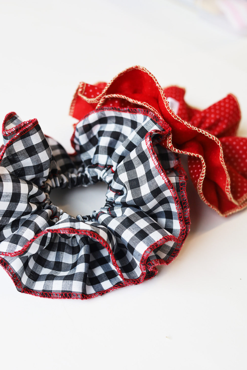 Double scrunchie with contrasting stitching