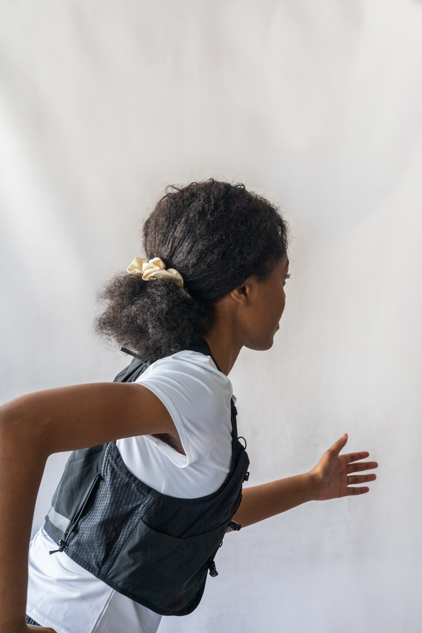 Sport scrunchie with strong hold