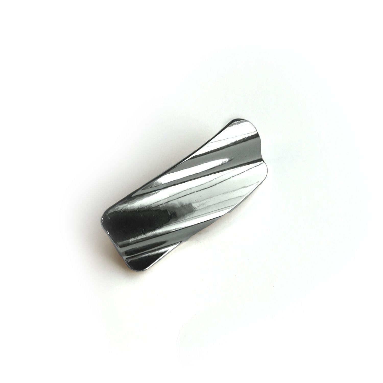 Ludi metallic hair clip