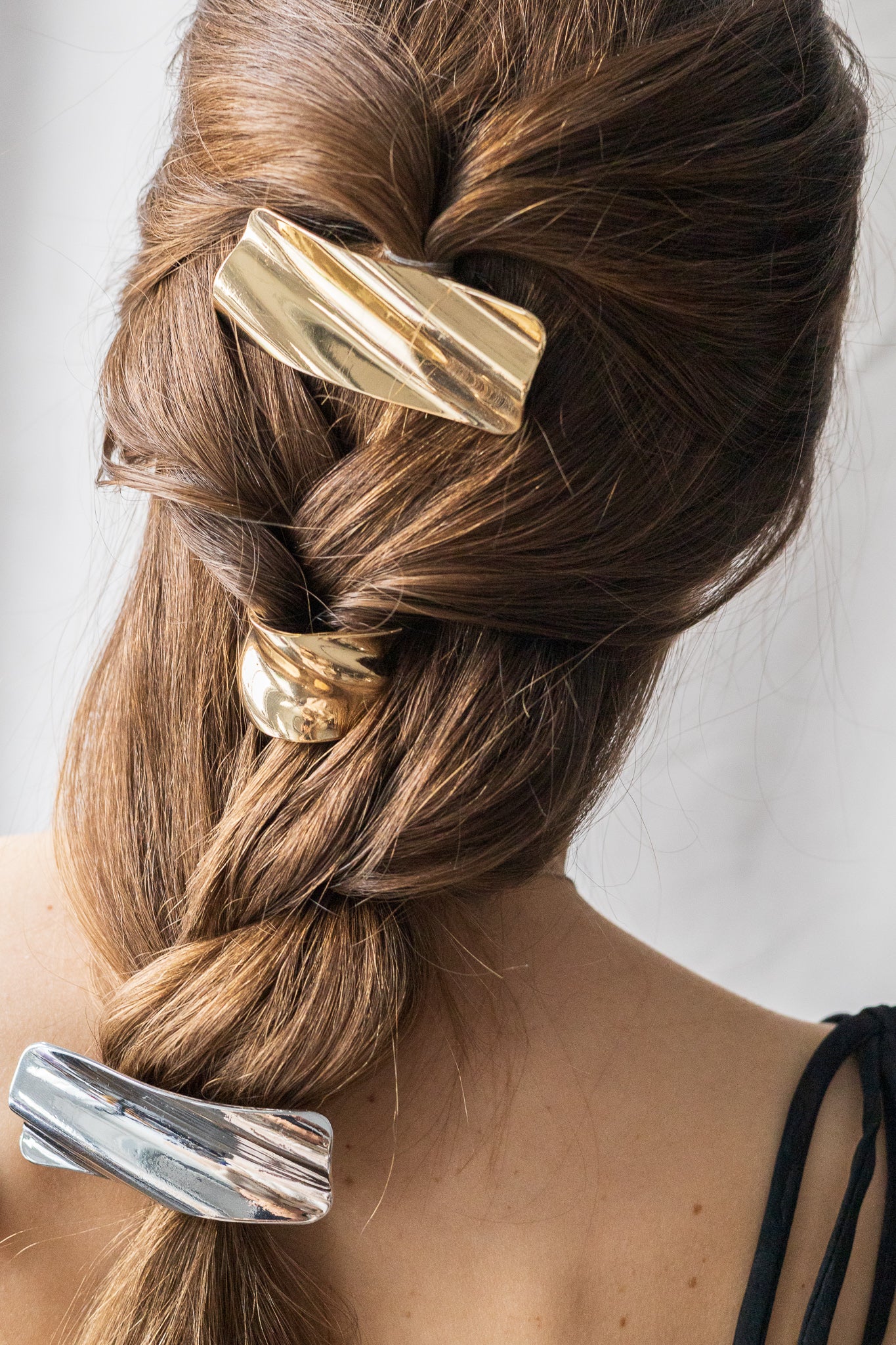 Ludi metallic hair clip