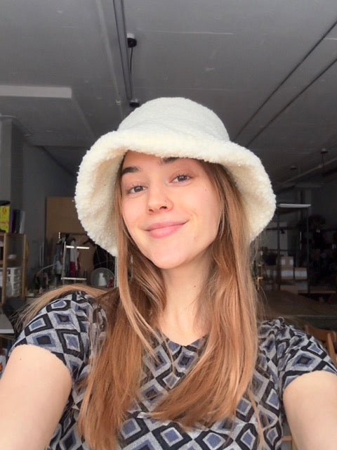 Échantillon - Chapeau molletonné crème