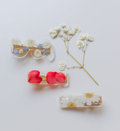 Barrette ondulée avec fleurs séchées