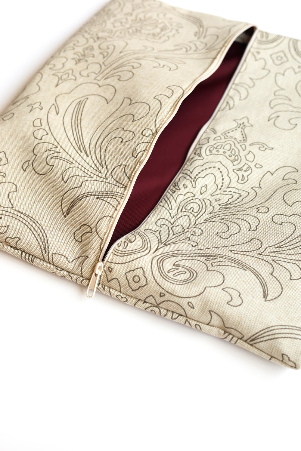 Multifunctional shoe bag