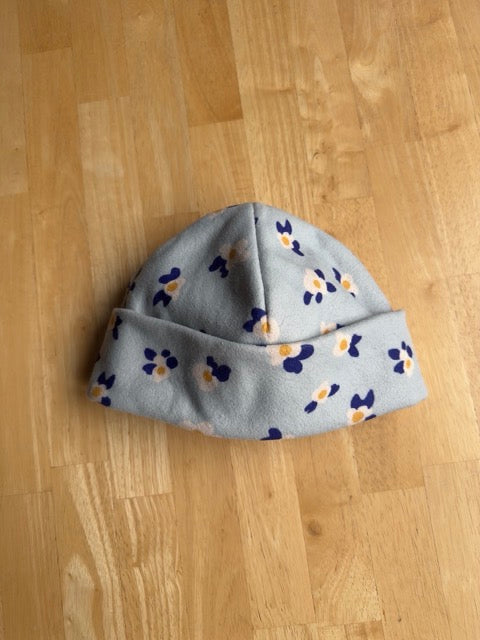 Échantillon - Tuque sport en polair florale