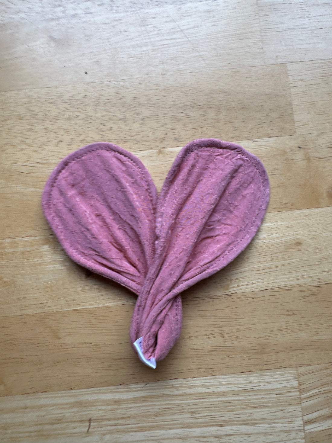 Imparfait - Chignon rose taché