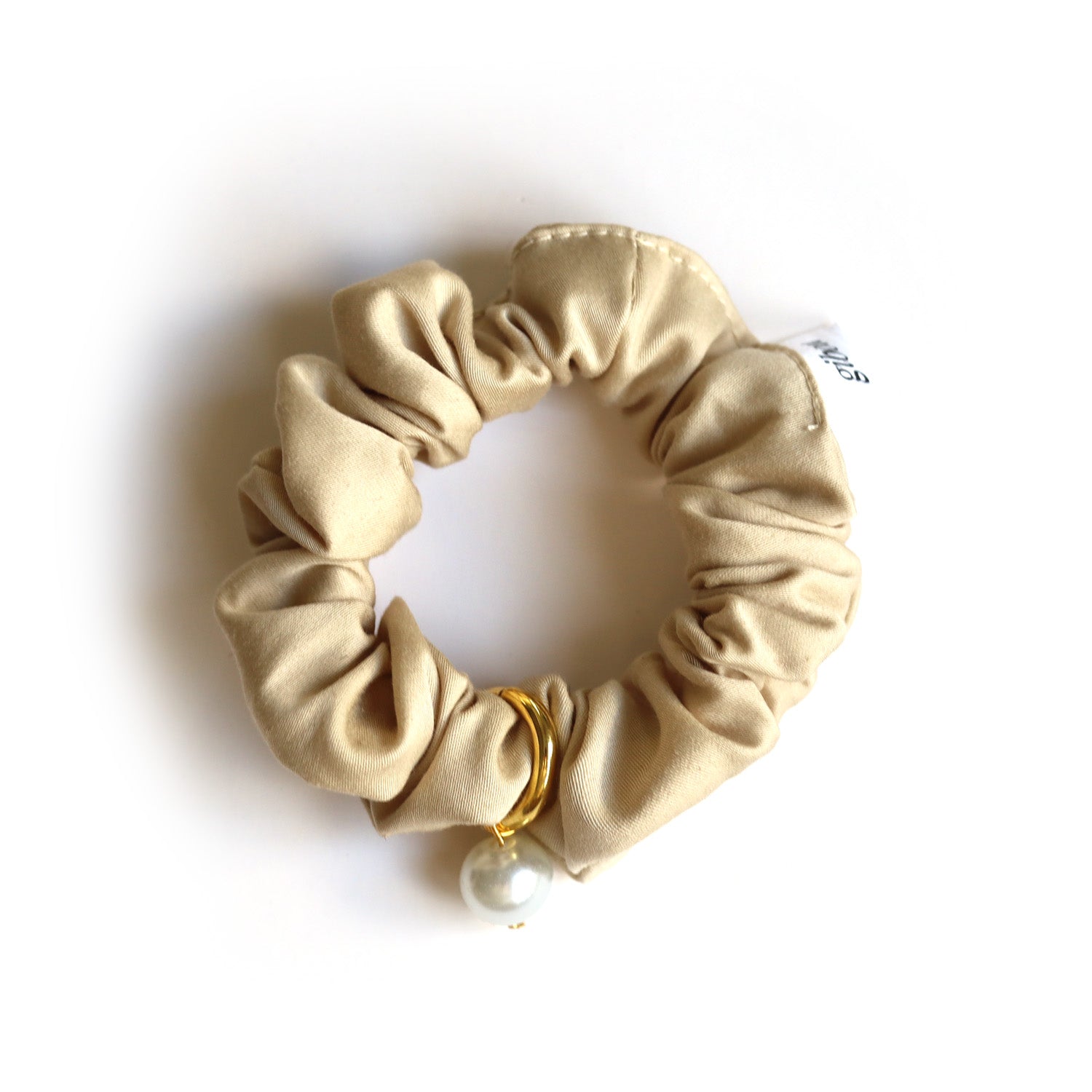 Mini scrunchie with charm