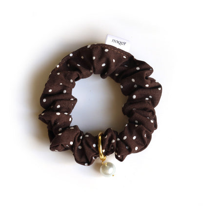 Mini scrunchie with charm