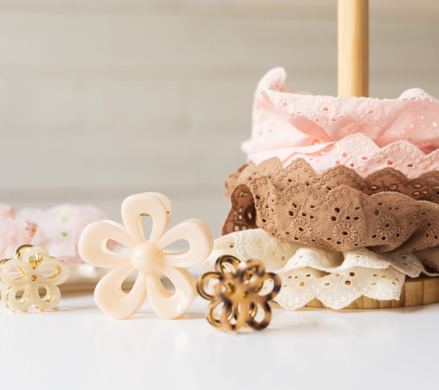 Chouchou broderie anglaise