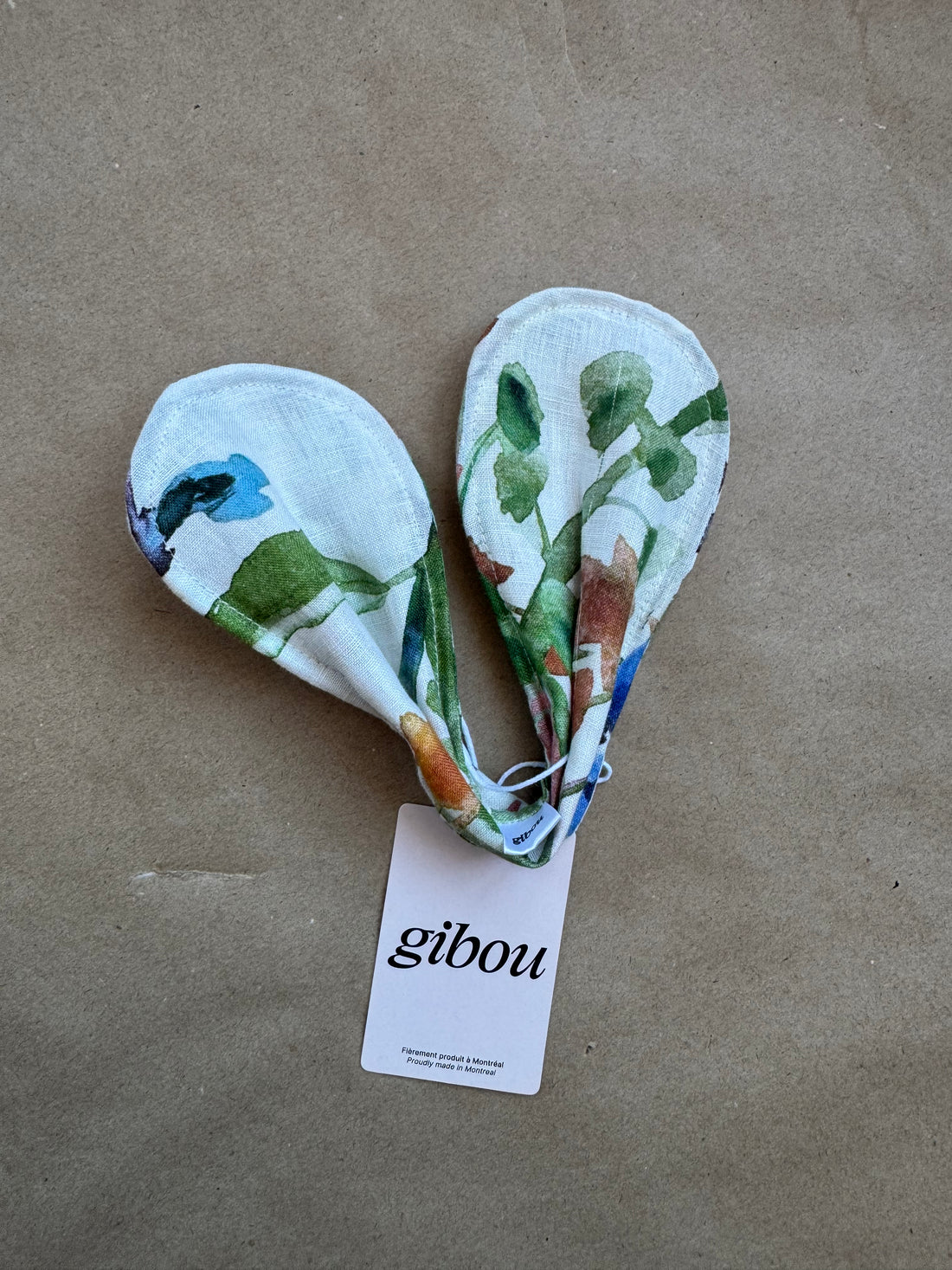 Imparfait - Chignon en lin floral avec couture imparfaite