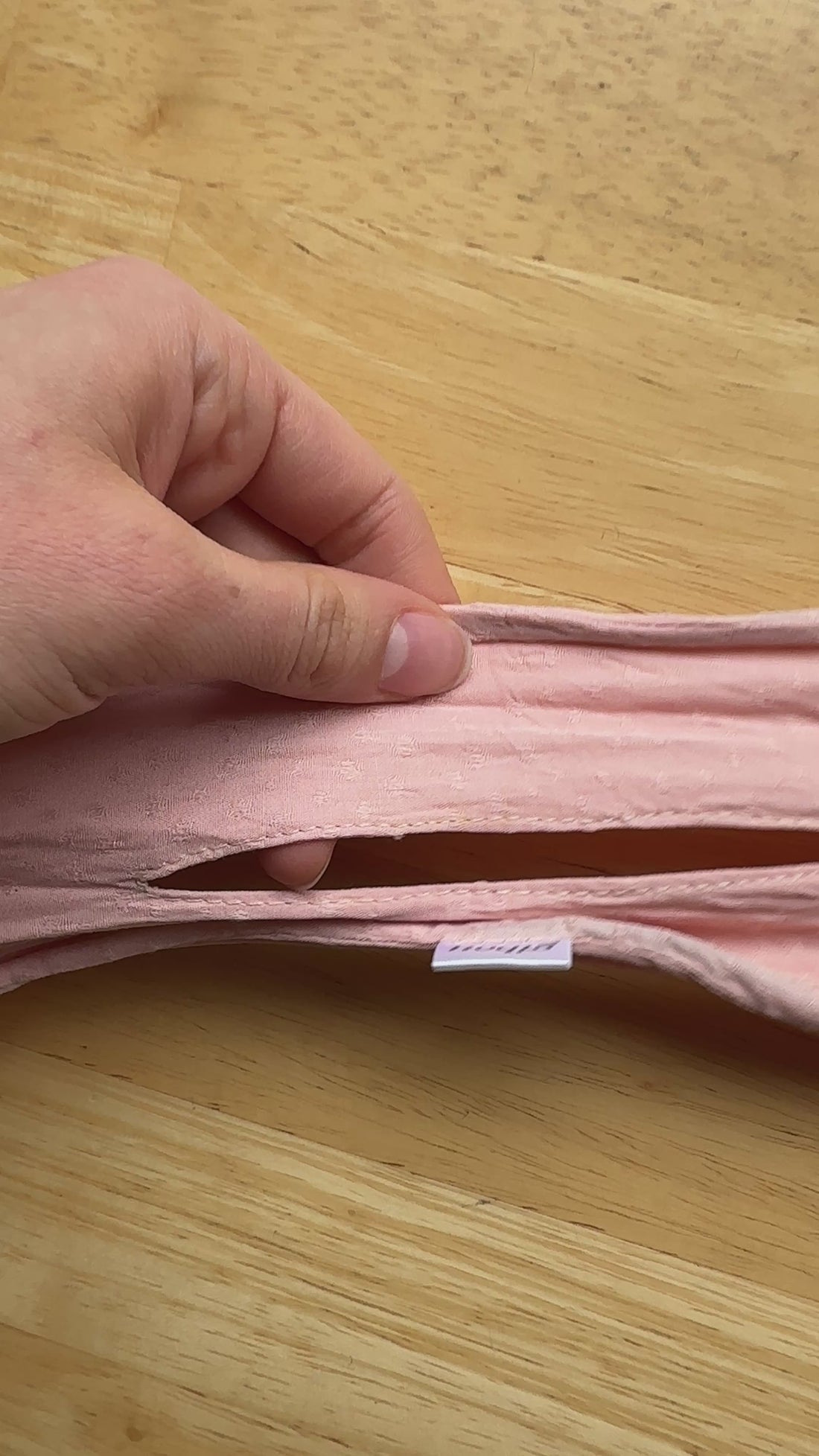 Imparfait - chignon rose pâle taché